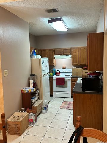 12206 Stoney Spur, San Antonio, TX 78247