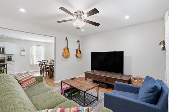 1438 Agatha Street, Charleston, SC 29407
