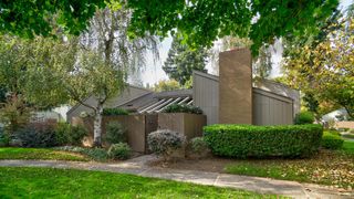 609 Elmhurst Cir, Sacramento, CA 95825
