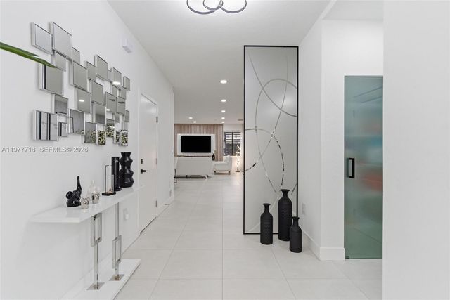 13615 SW 157th Ct, Miami, FL 33196