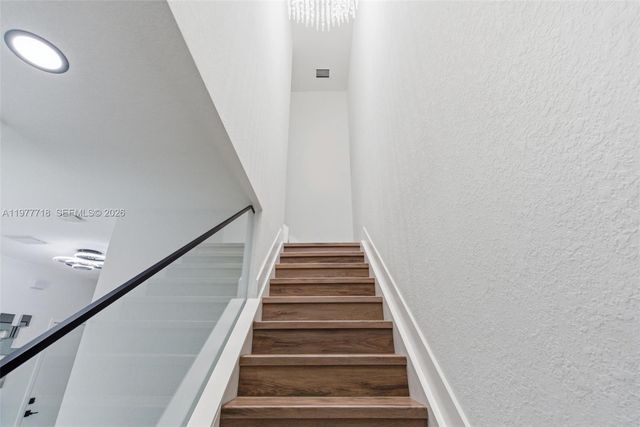 13615 SW 157th Ct, Miami, FL 33196