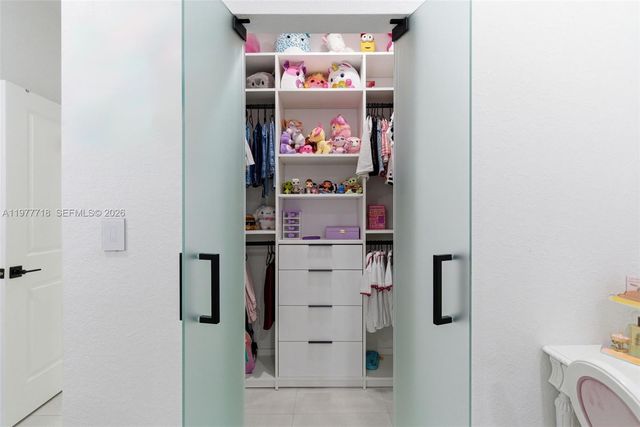 13615 SW 157th Ct, Miami, FL 33196