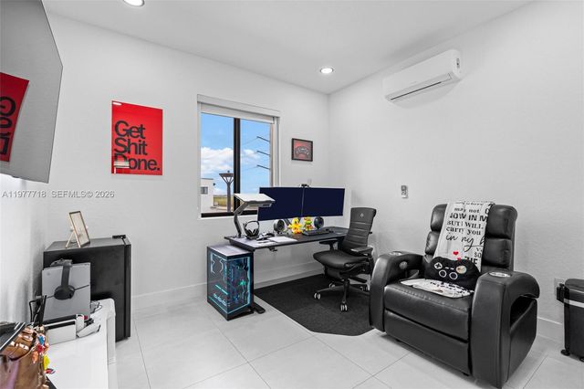 13615 SW 157th Ct, Miami, FL 33196