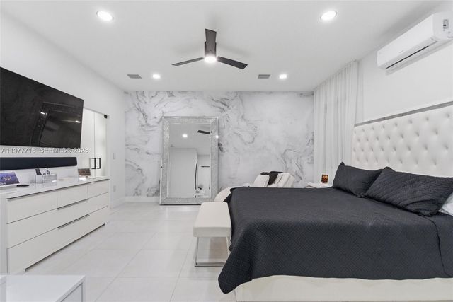 13615 SW 157th Ct, Miami, FL 33196