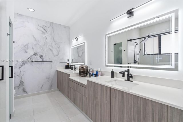 13615 SW 157th Ct, Miami, FL 33196