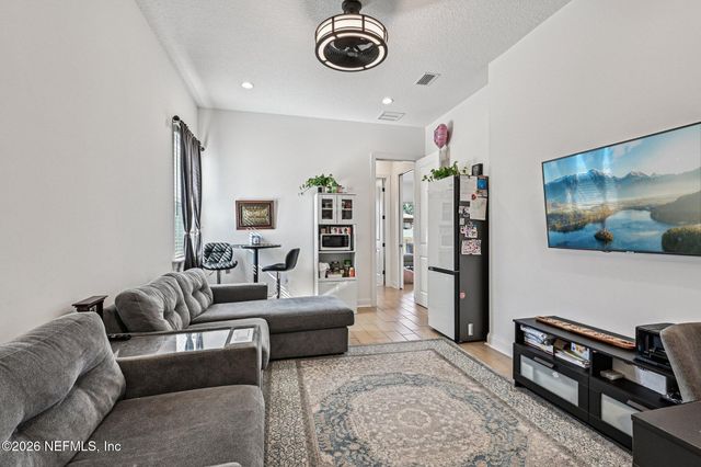 10116 ILLUMINATION Drive, Jacksonville, FL 32256