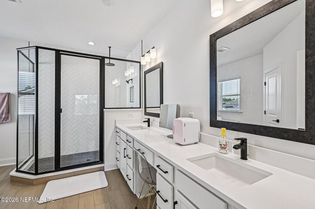 10116 ILLUMINATION Drive, Jacksonville, FL 32256