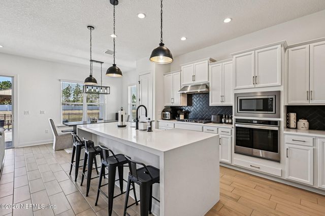 10116 ILLUMINATION Drive, Jacksonville, FL 32256