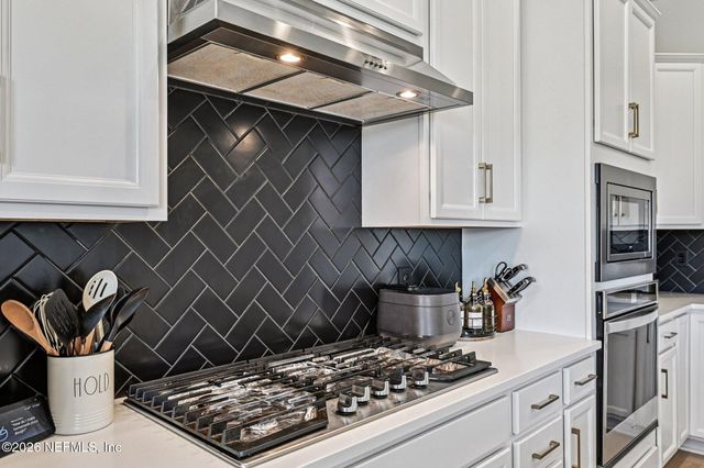 10116 ILLUMINATION Drive, Jacksonville, FL 32256