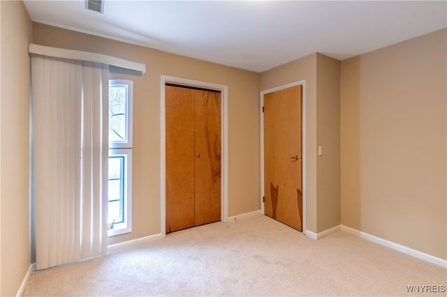 1105 Youngs Road F, Amherst, NY 14221