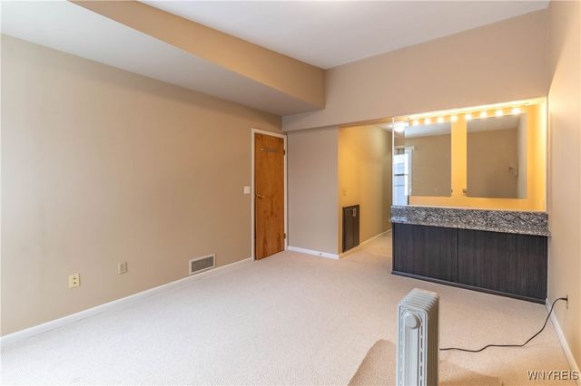 1105 Youngs Road F, Amherst, NY 14221