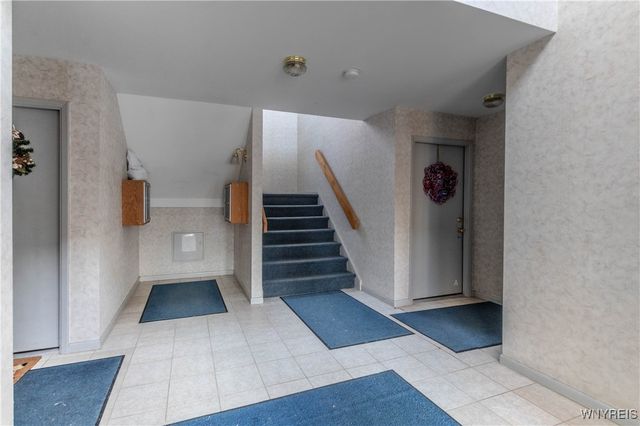 1105 Youngs Road F, Amherst, NY 14221