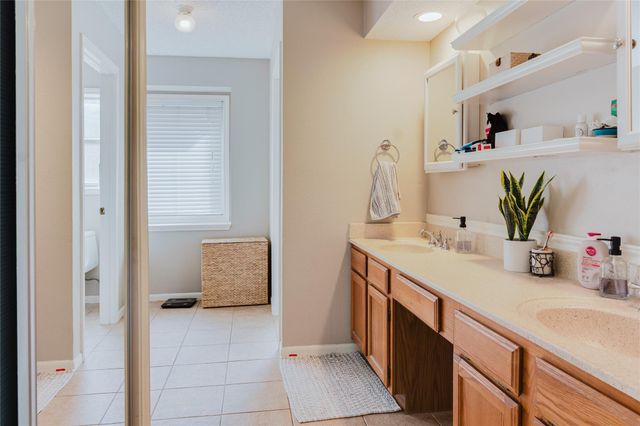 719 Ironwood Drive, Richmond, TX 77406