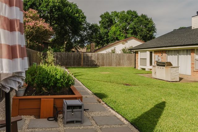 719 Ironwood Drive, Richmond, TX 77406