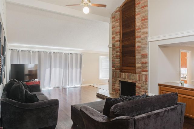 719 Ironwood Drive, Richmond, TX 77406