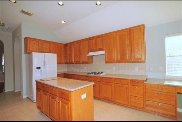 1030 Walnut Pointe, League City, TX 77573