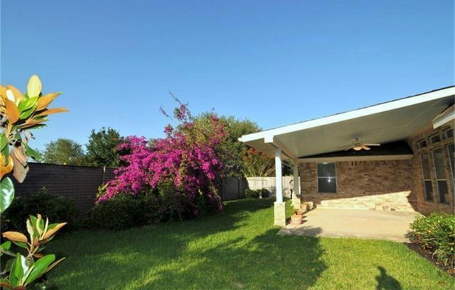 1030 Walnut Pointe, League City, TX 77573