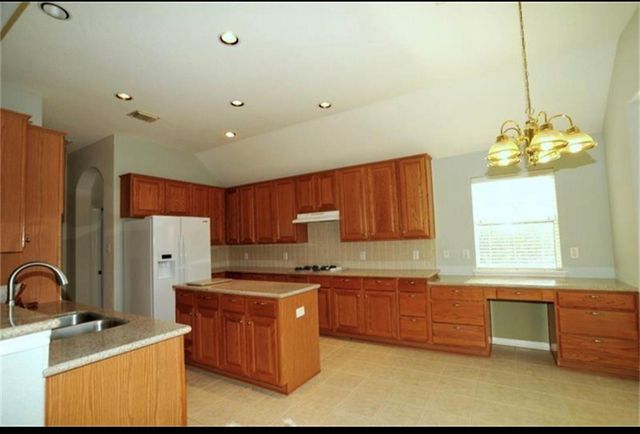 1030 Walnut Pointe, League City, TX 77573