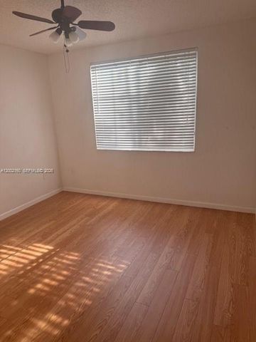 8070 N Nob Hill Rd 205, Tamarac, FL 33321