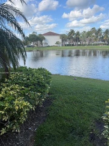 8070 N Nob Hill Rd 205, Tamarac, FL 33321