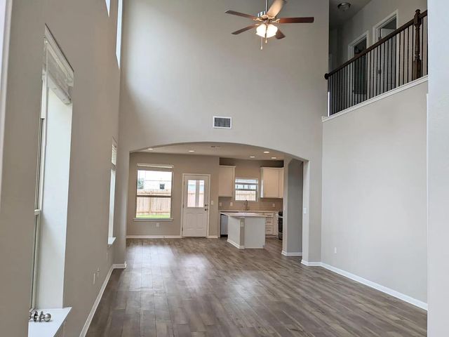 112 Manassas DR, Leander, TX 78641