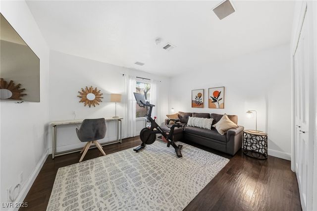 2117 Plaza De La Candela, Las Vegas, NV 89102