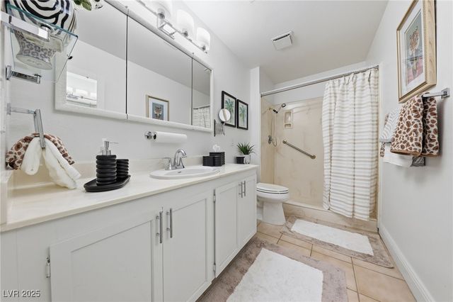 2117 Plaza De La Candela, Las Vegas, NV 89102