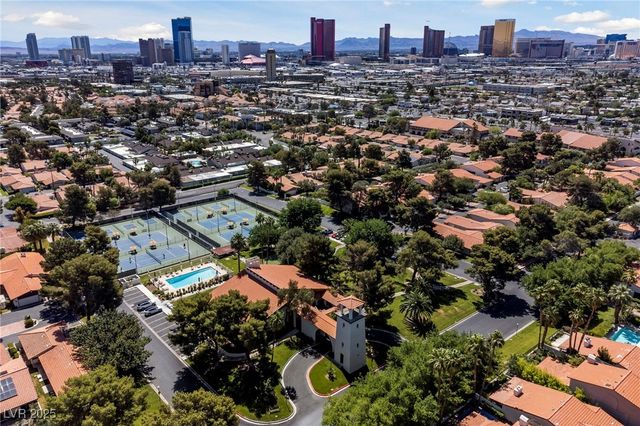 2117 Plaza De La Candela, Las Vegas, NV 89102