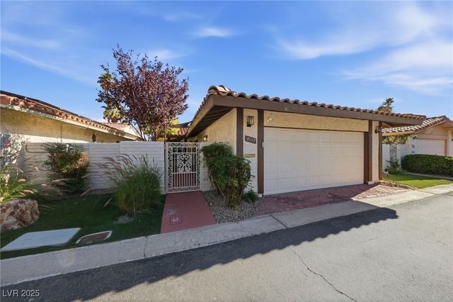 2117 Plaza De La Candela, Las Vegas, NV 89102