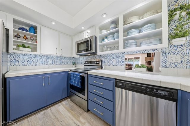 2117 Plaza De La Candela, Las Vegas, NV 89102