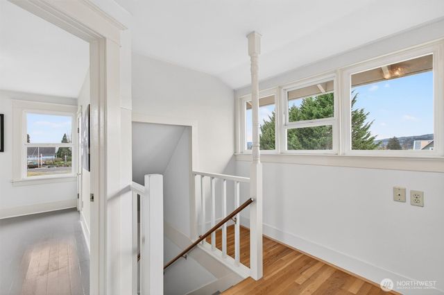 211 S Welcome Slough Road, Cathlamet, WA 98612