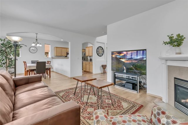 22904 SE 269th Street, Maple Valley, WA 98038