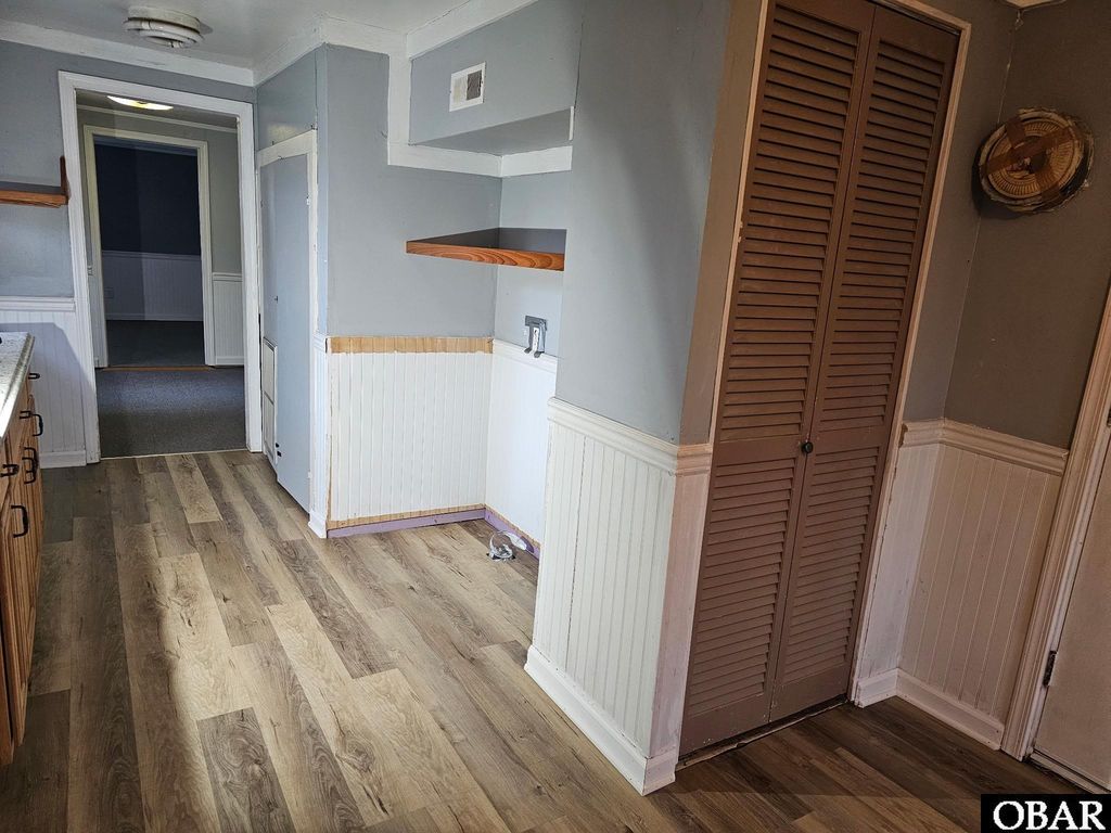 Image 11 of property listing at 52956 Highway 12, Frisco, NC 27936