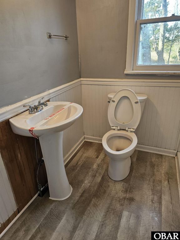 Image 13 of property listing at 52956 Highway 12, Frisco, NC 27936