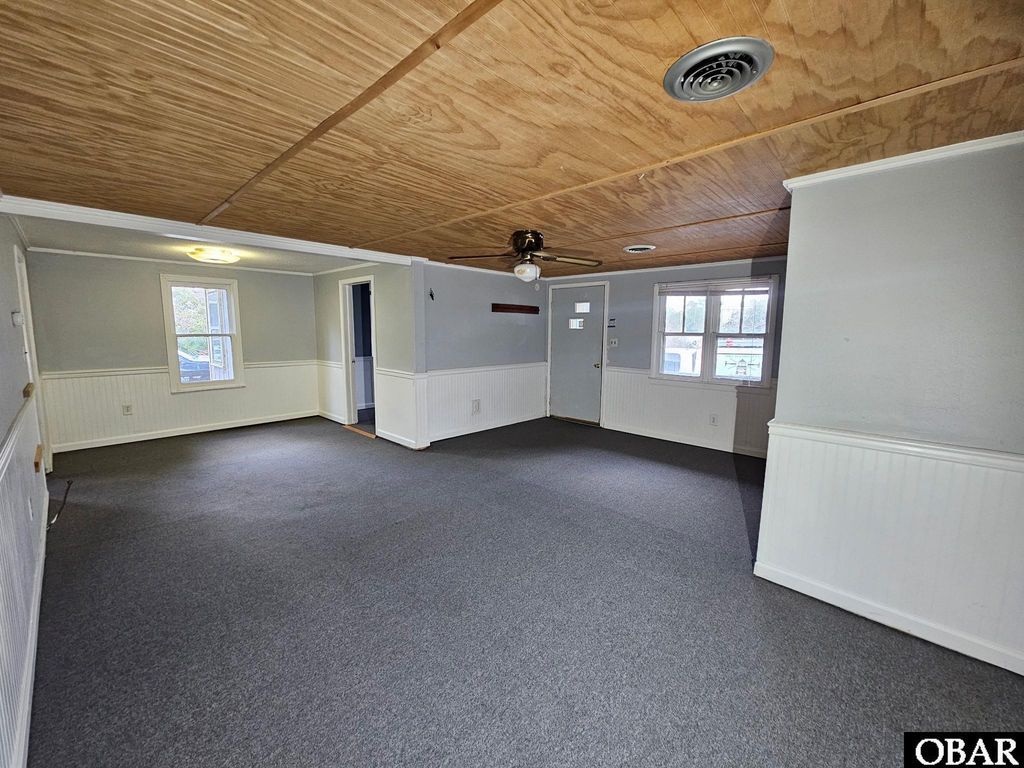 Image 4 of property listing at 52956 Highway 12, Frisco, NC 27936