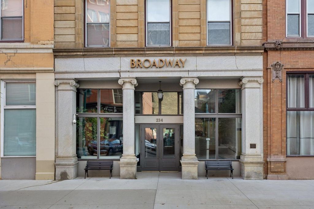 234 N Broadway #118, Milwaukee, WI 53202
