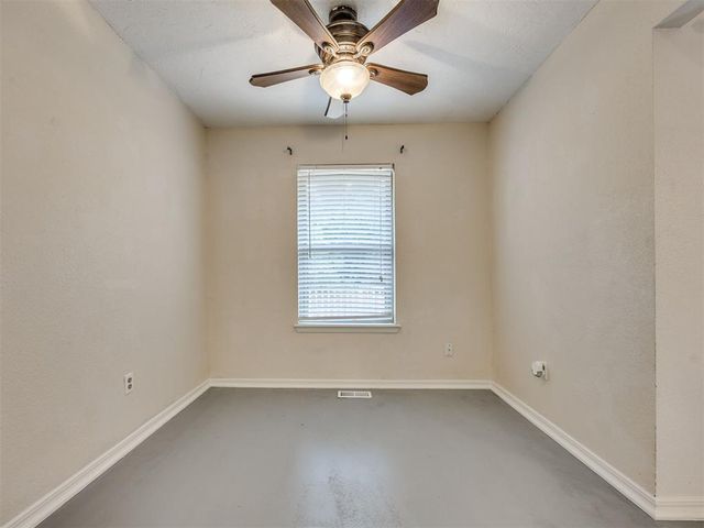 2021 Foxfire Road, Edmond, OK 73003