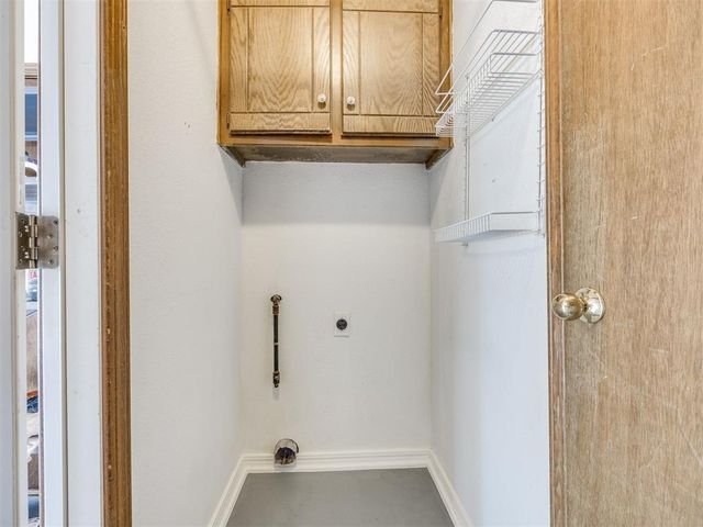 2021 Foxfire Road, Edmond, OK 73003