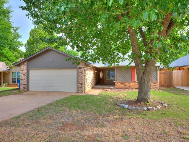 2021 Foxfire Road, Edmond, OK 73003