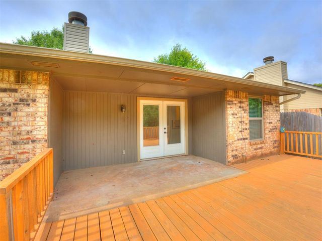 2021 Foxfire Road, Edmond, OK 73003