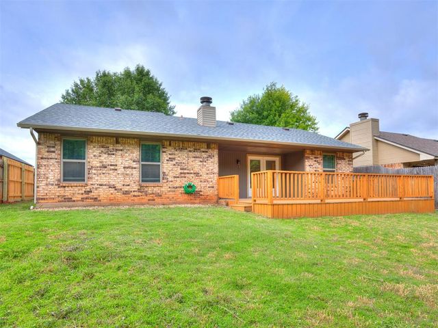 2021 Foxfire Road, Edmond, OK 73003