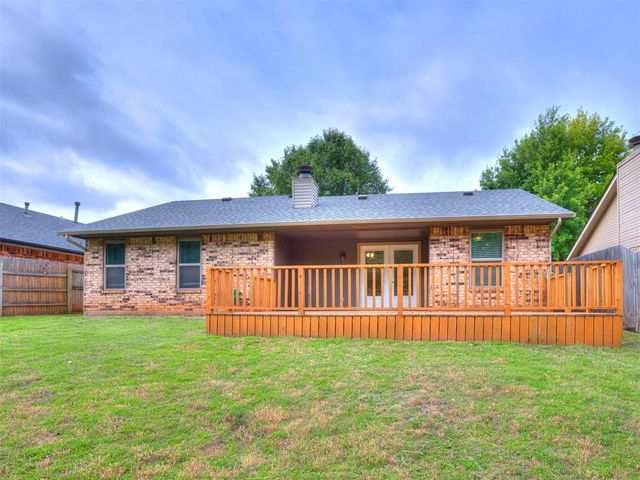 2021 Foxfire Road, Edmond, OK 73003
