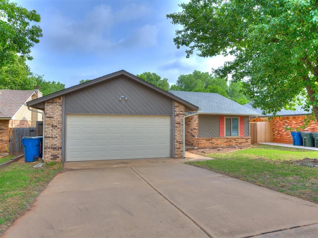2021 Foxfire Road, Edmond, OK 73003