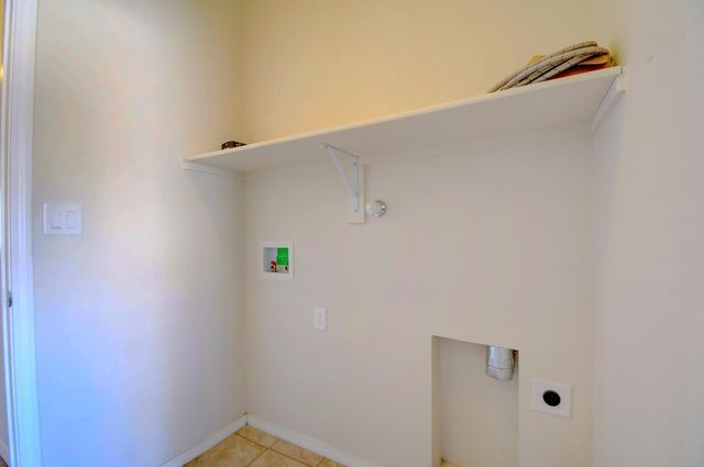 2928 Pauza Drive SW, Albuquerque, NM 87121