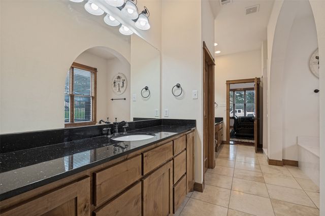 3201 Wildpointe Court, Mansfield, TX 76063