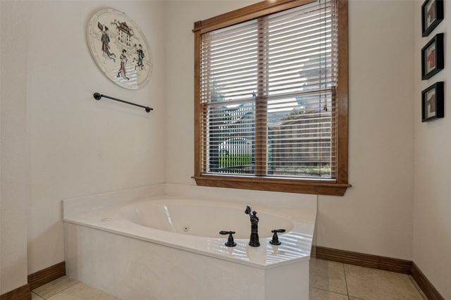3201 Wildpointe Court, Mansfield, TX 76063