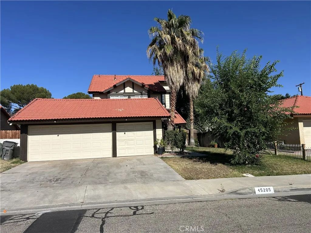 45205 Thornwood, Lancaster, CA 93534