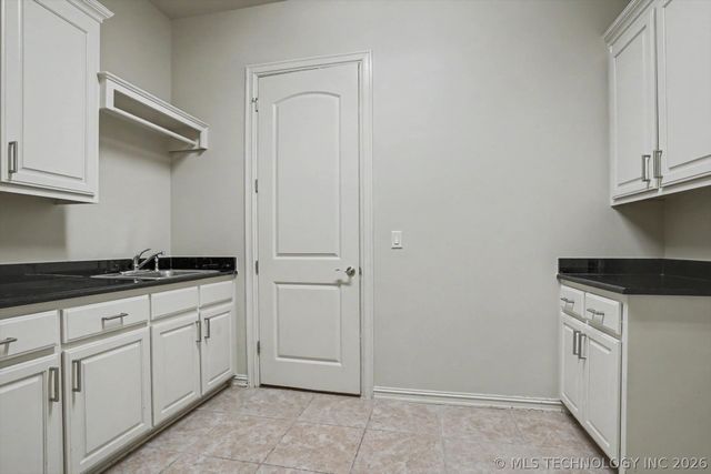 5917 E 106th Place, Tulsa, OK 74137