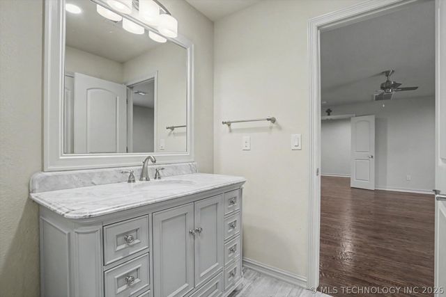 5917 E 106th Place, Tulsa, OK 74137