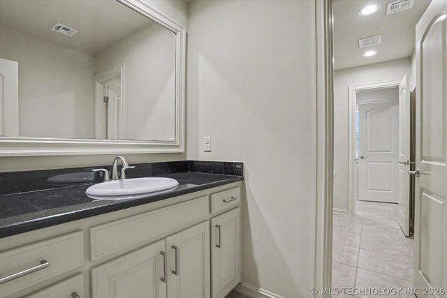 5917 E 106th Place, Tulsa, OK 74137